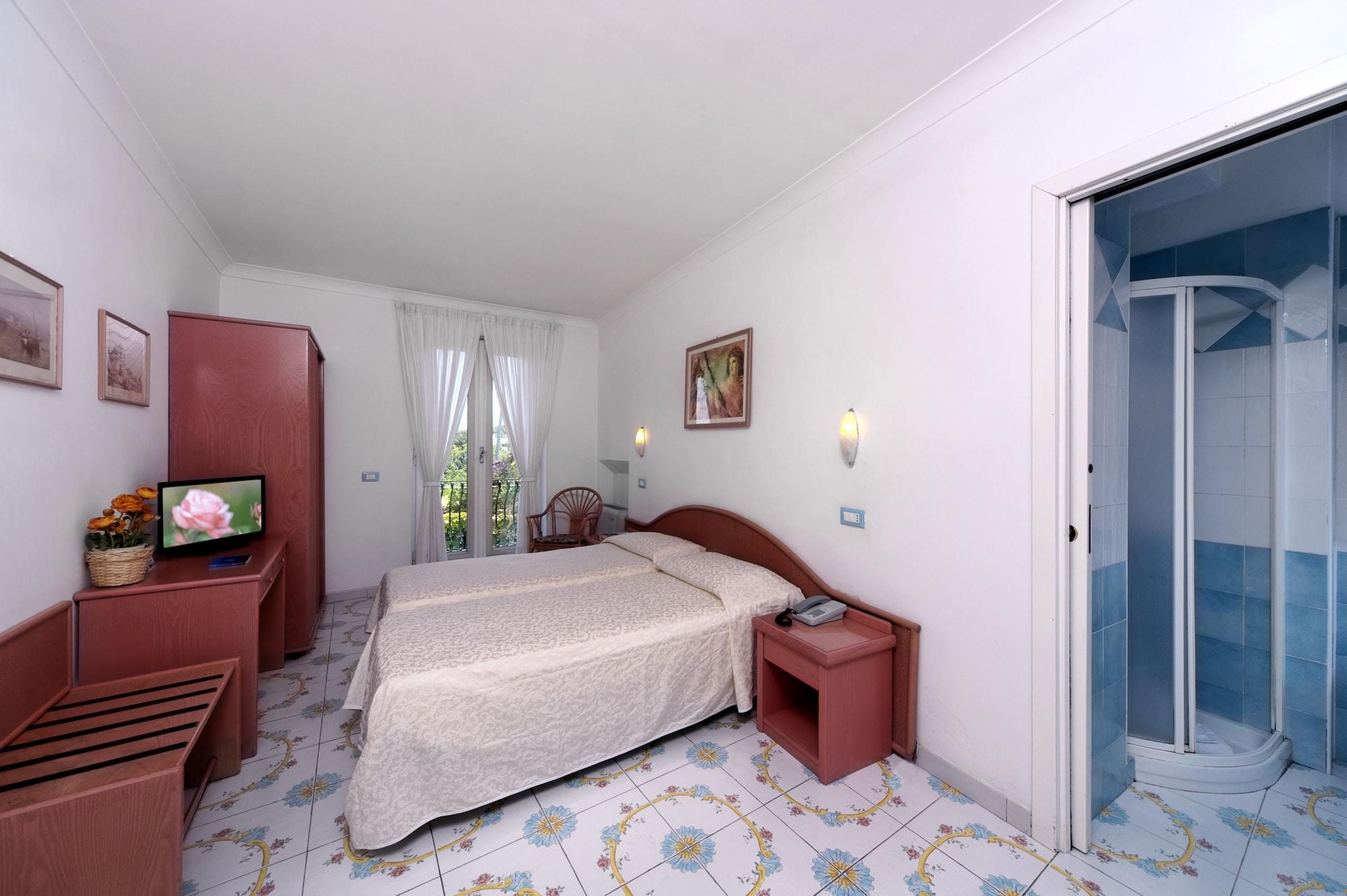 איסקיה Hotel Bellevue Benessere & Relax מראה חיצוני תמונה