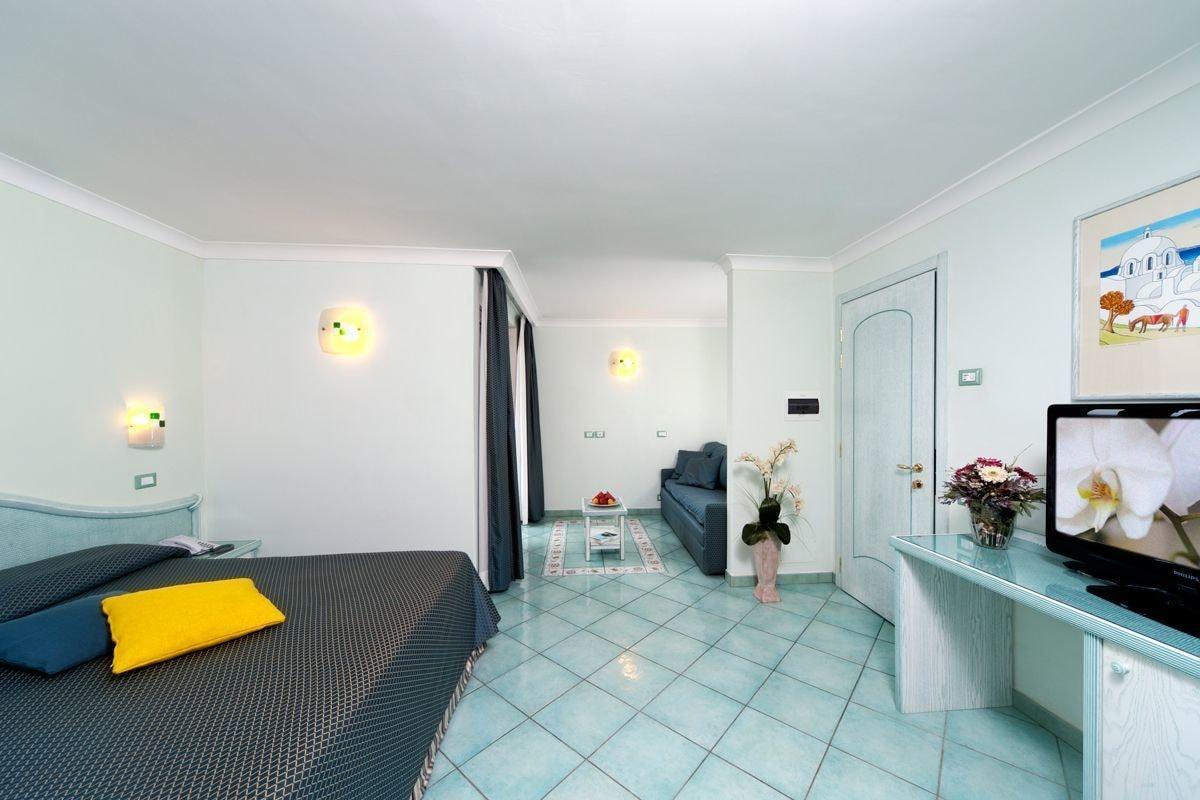 איסקיה Hotel Bellevue Benessere & Relax מראה חיצוני תמונה