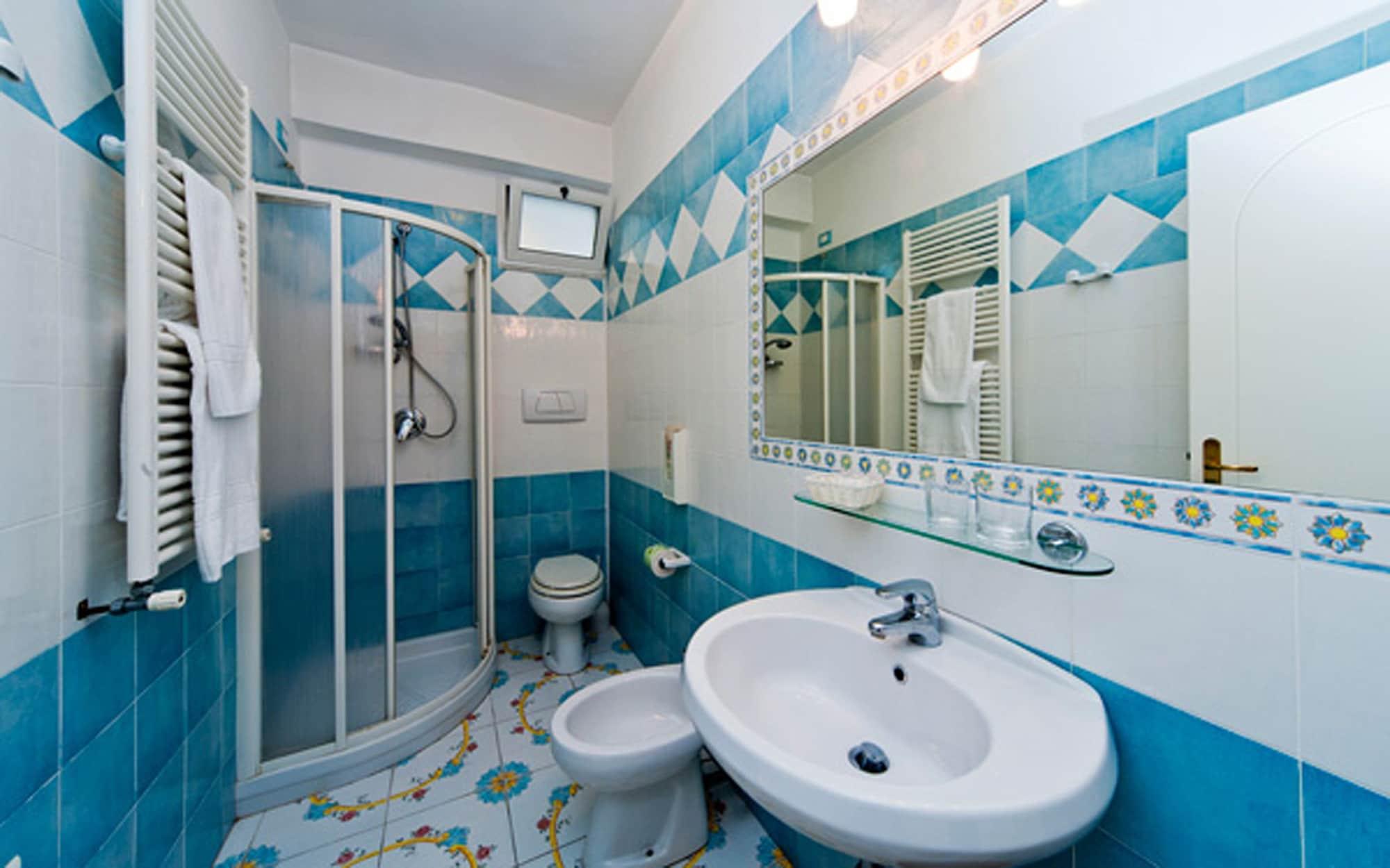איסקיה Hotel Bellevue Benessere & Relax מראה חיצוני תמונה