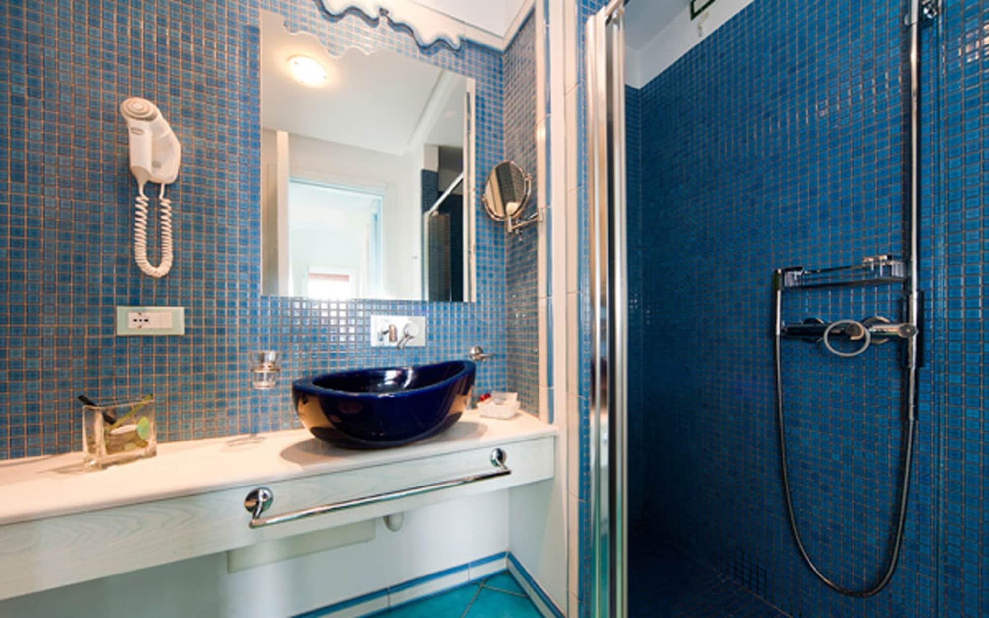 איסקיה Hotel Bellevue Benessere & Relax מראה חיצוני תמונה