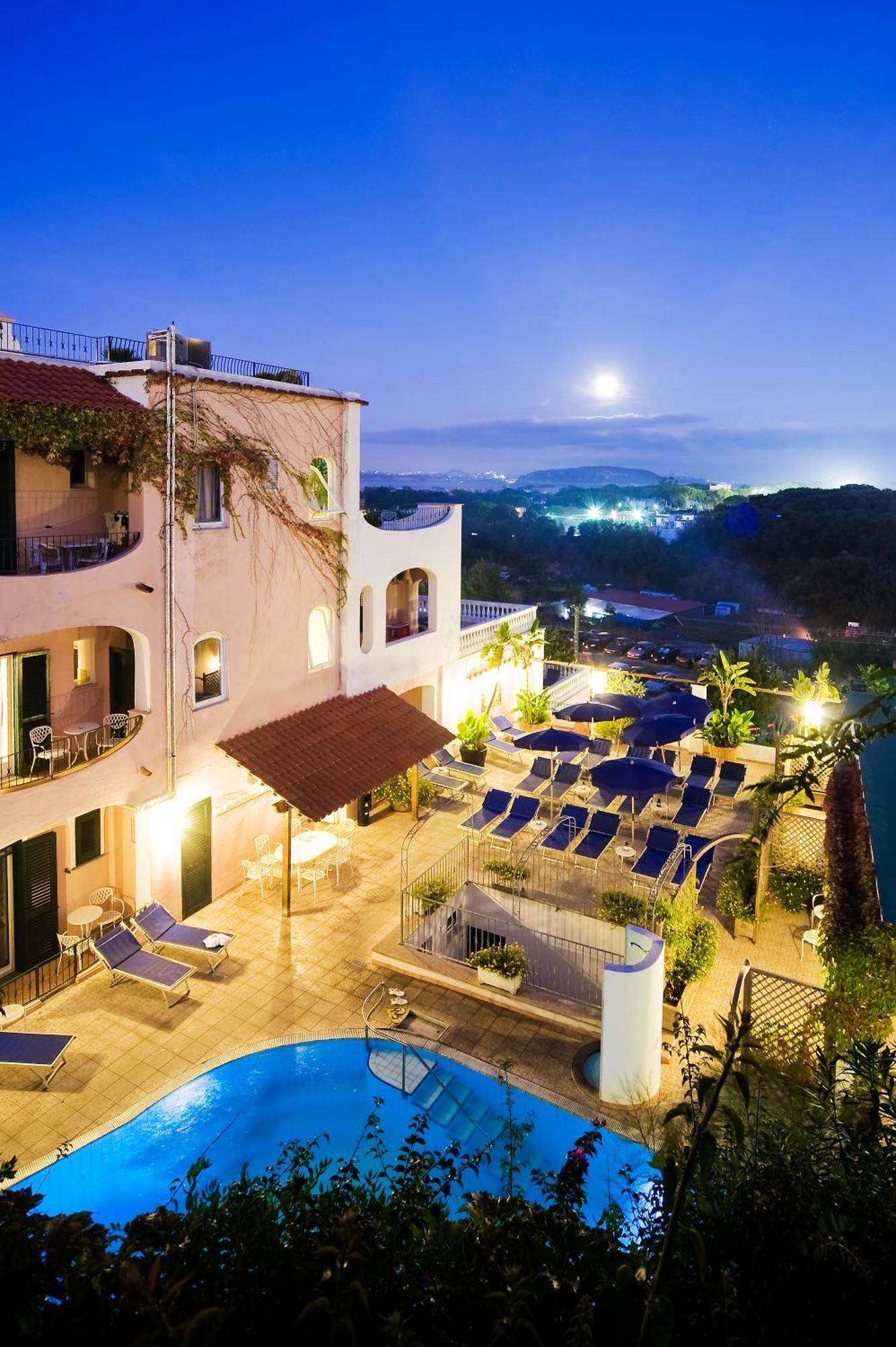 איסקיה Hotel Bellevue Benessere & Relax מראה חיצוני תמונה