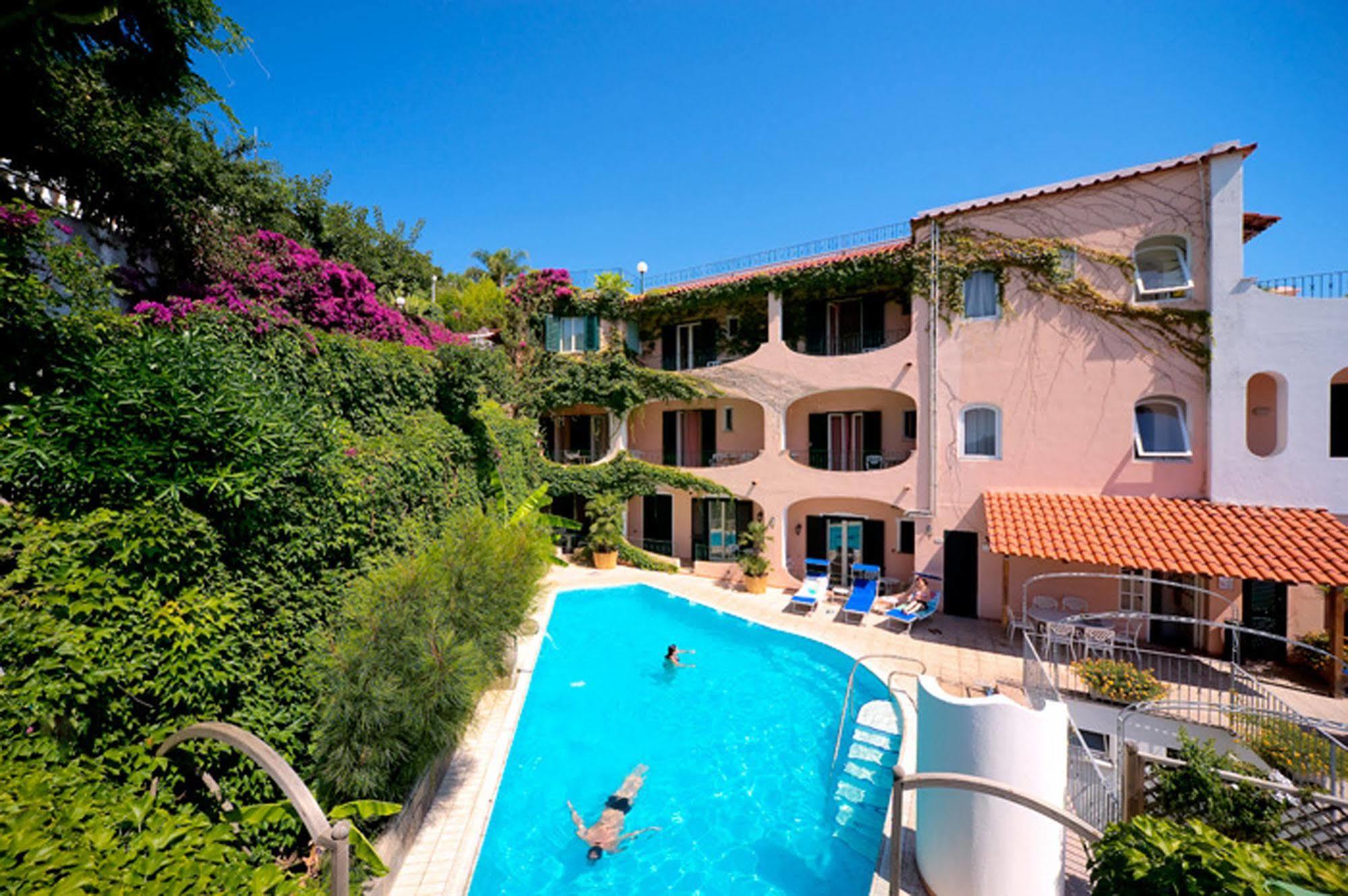איסקיה Hotel Bellevue Benessere & Relax מראה חיצוני תמונה