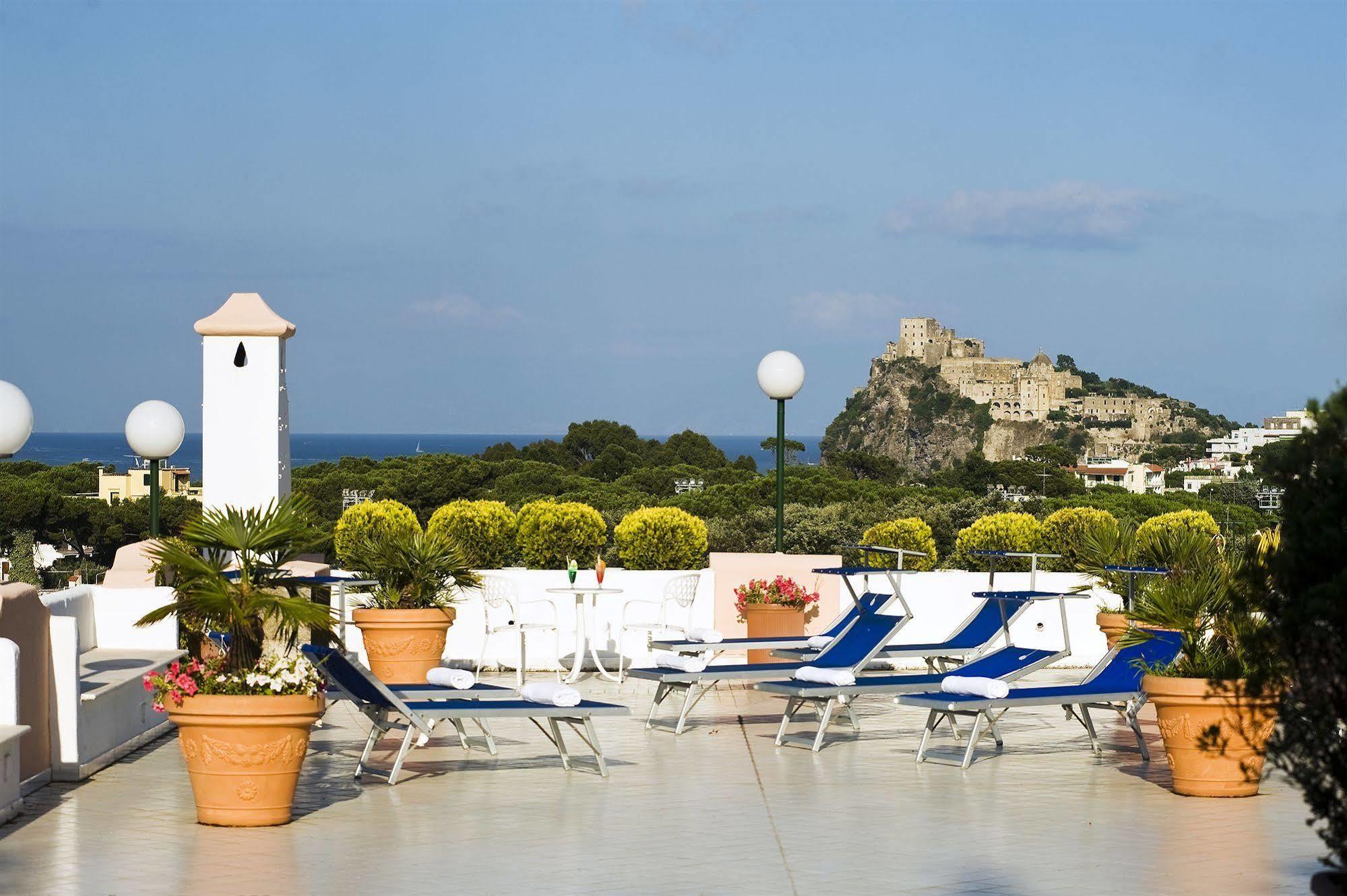איסקיה Hotel Bellevue Benessere & Relax מראה חיצוני תמונה